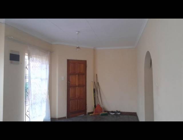 3 BEDROOM HOUSE FOR SALE IN BENDOR EXT 7